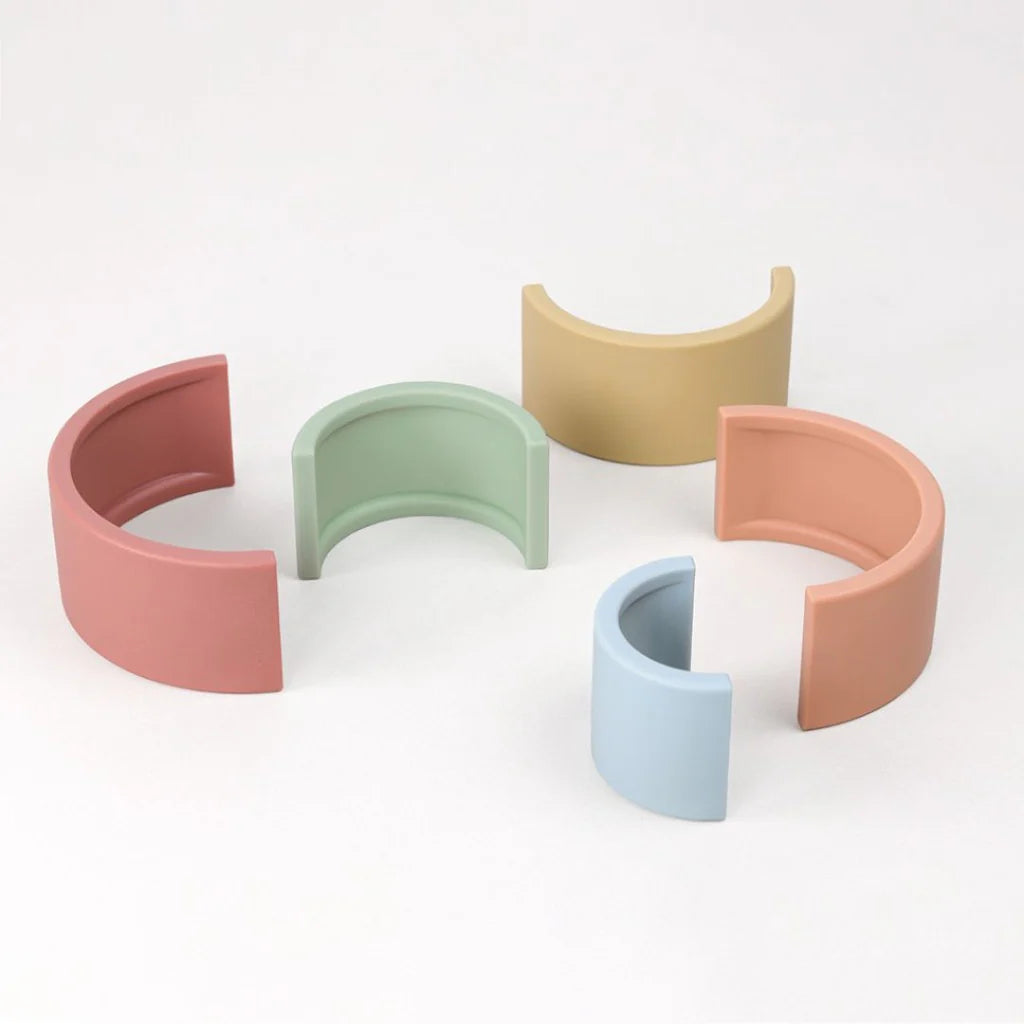 Itzy Ritzy Ritzy Rainbow™ Stacking Toy